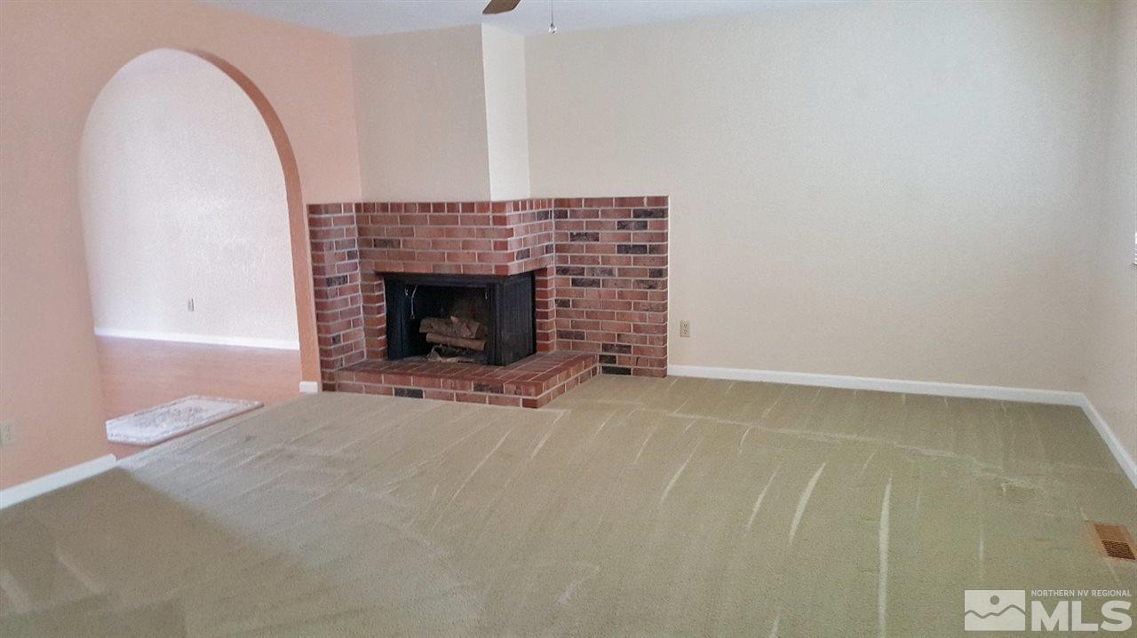 7192 Offenhauser Drive Reno, NV 89511 - Photo 3 of 17 Photo 3