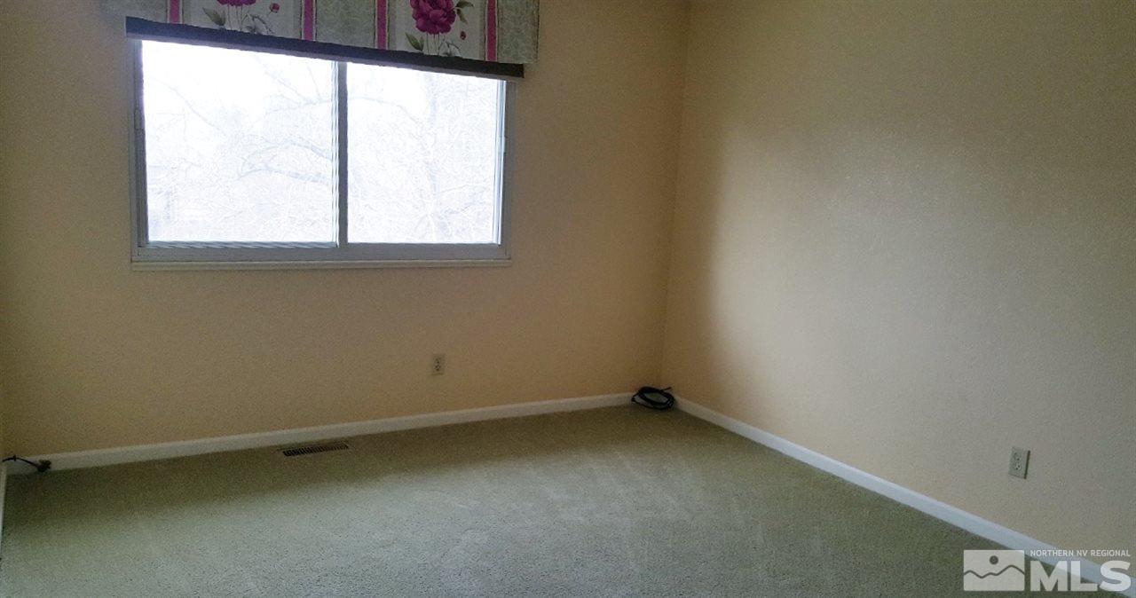 7192 Offenhauser Drive Reno, NV 89511 - Photo 6 of 17 Photo 6