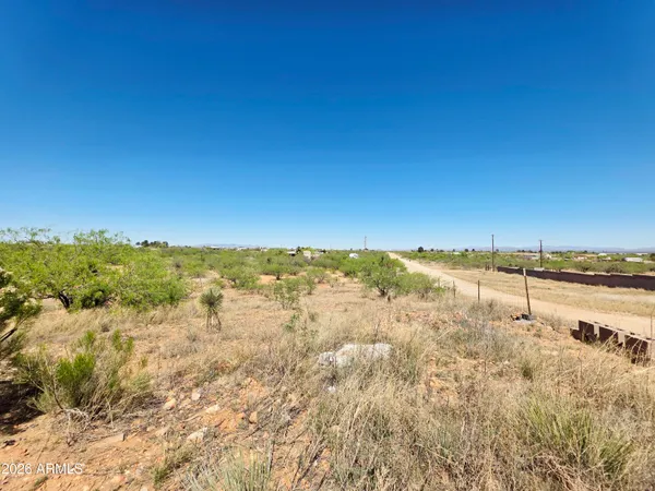 $269,000 | 5790 South Nucci Lane, Hereford, AZ 85615