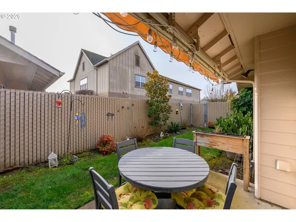 $405,000 | 323 Northeast Fircrest Place, McMinnville, OR 97128