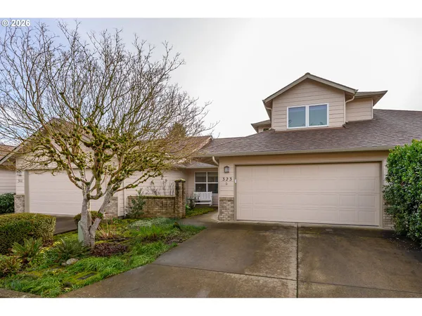 $405,000 | 323 Northeast Fircrest Place, McMinnville, OR 97128