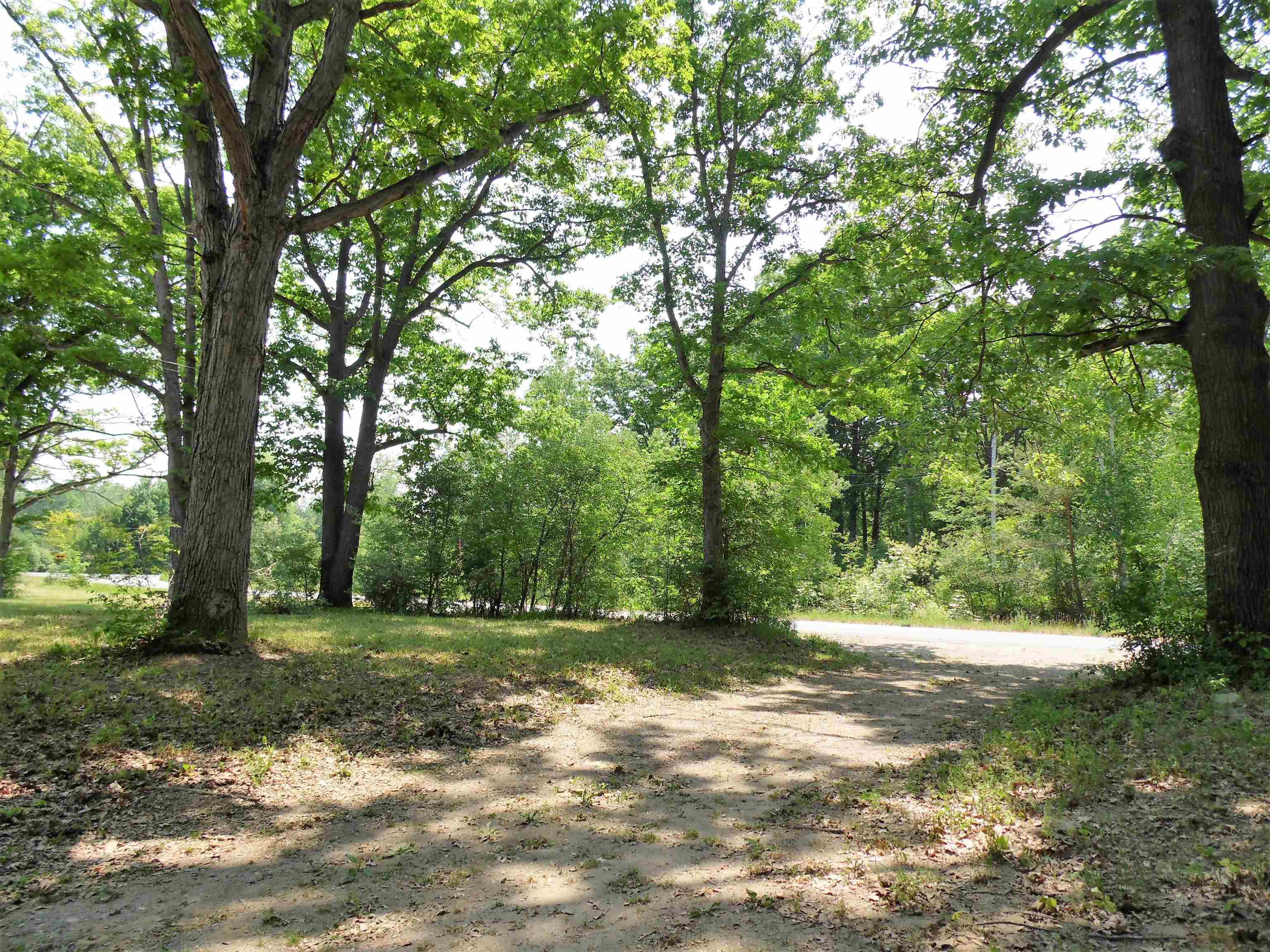 28 West Bradford Road Midland, MI 48640 - Photo 30 of 34