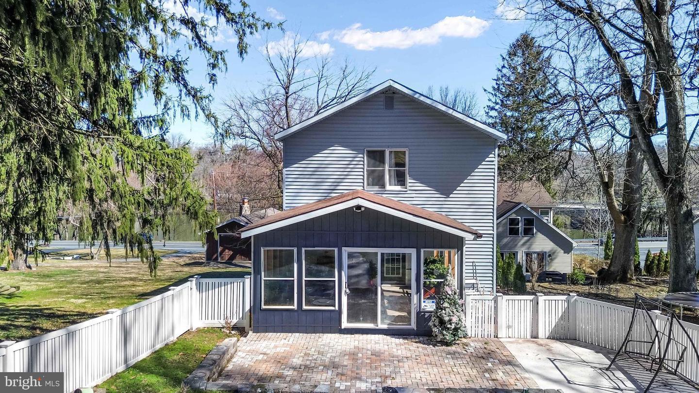 5012 Erbs Bridge Road Mechanicsburg, PA 17050 - Photo 2 of 29