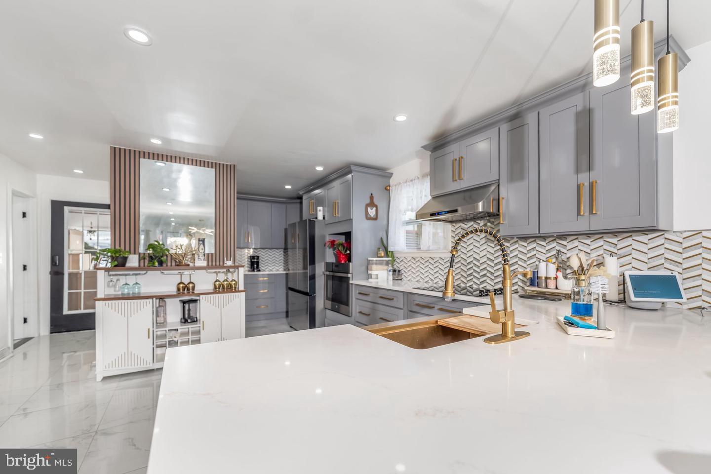 5012 Erbs Bridge Road Mechanicsburg, PA 17050 - Photo 3 of 29