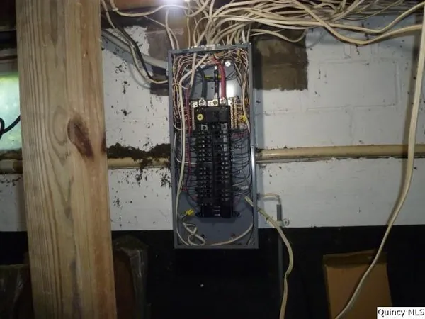 a view of walk in closet