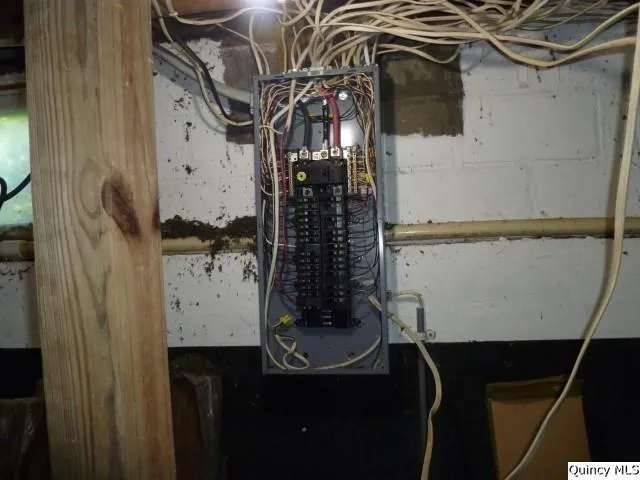 a view of walk in closet