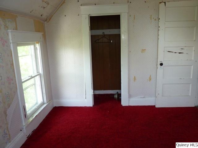 233 North 1st Street Carthage, IL 62321 - Photo 27 of 30 an empty room with windows