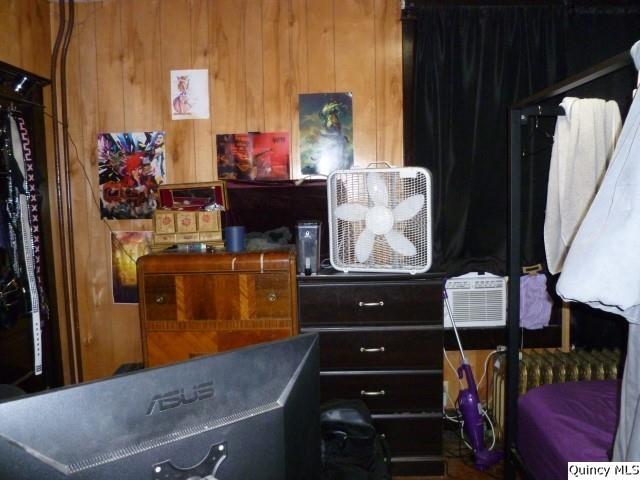 233 North 1st Street Carthage, IL 62321 - Photo 9 of 30 a room with storage and utility