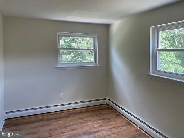 $375,000 | 157 Meadowbrook Lane, Brookhaven, PA 19015