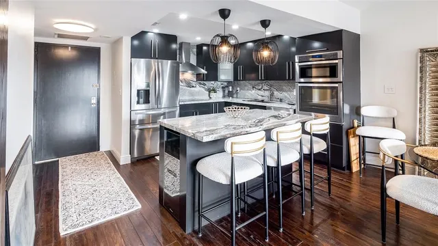 $259,999 | 500 Three Islands Boulevard, Unit 604, Hallandale Beach, FL 33009