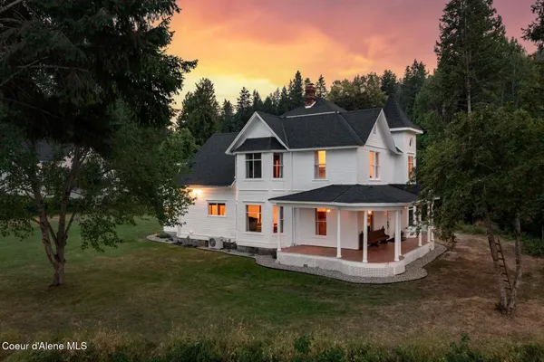 $815,000 | 6955 Apple Alley, Bonners Ferry, ID 83805