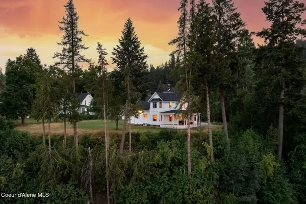 $815,000 | 6955 Apple Alley, Bonners Ferry, ID 83805