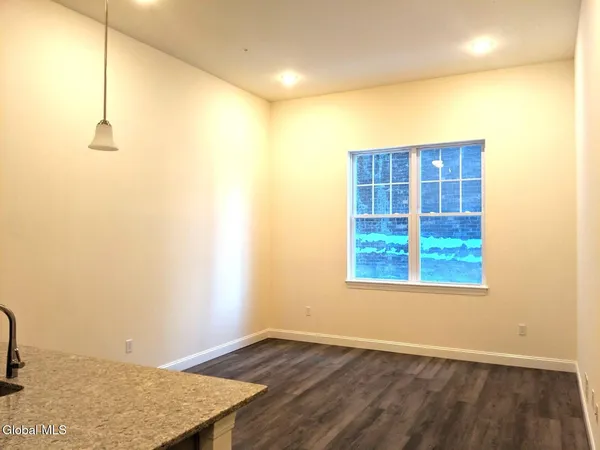 $1,325 | 12 White Street, Unit 26, Cohoes, NY 12047