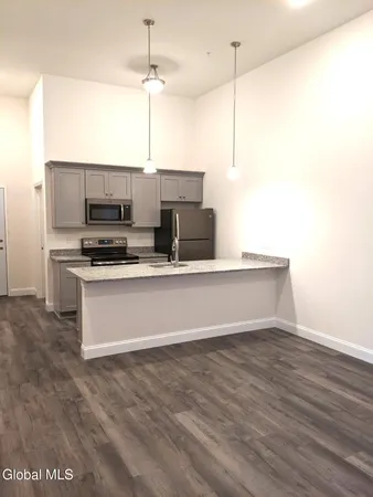 $1,325 | 12 White Street, Unit 26, Cohoes, NY 12047