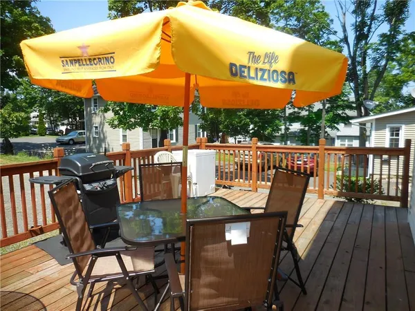 $1,995 | 17 Lake Avenue, Unit 2, Danbury, CT 06810