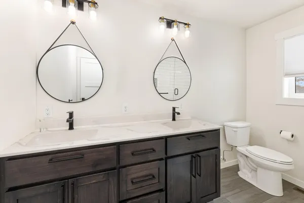$499,900 | 1902 Brooklyn Place, Holmen, WI 54636