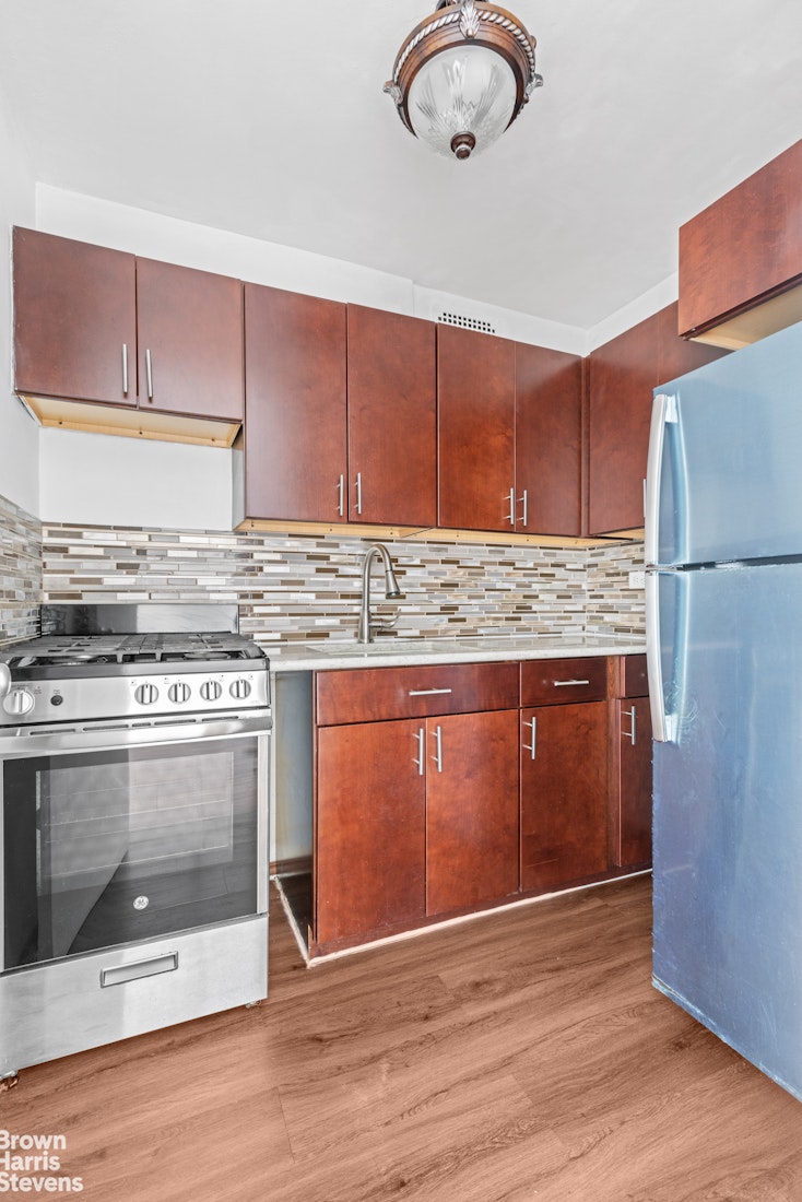 185 Hall Street, Unit 1710 Brooklyn, NY 11205 - Photo 7 of 9
