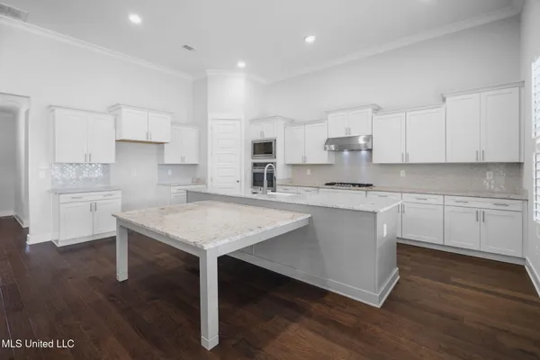 $599,900 | 7198 Harrier Drive East, Olive Branch, MS 38654