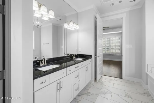 $599,900 | 7198 Harrier Drive East, Olive Branch, MS 38654