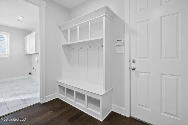 $599,900 | 7198 Harrier Drive East, Olive Branch, MS 38654