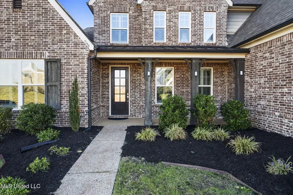 $599,900 | 7198 Harrier Drive East, Olive Branch, MS 38654