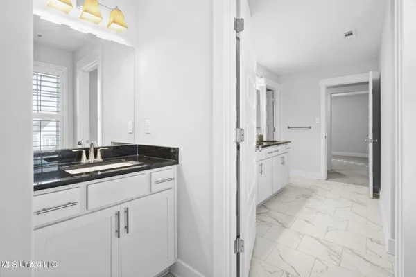 $599,900 | 7198 Harrier Drive East, Olive Branch, MS 38654