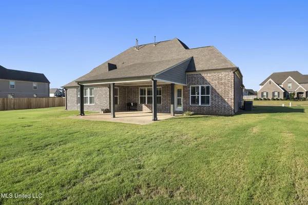 $599,900 | 7198 Harrier Drive East, Olive Branch, MS 38654