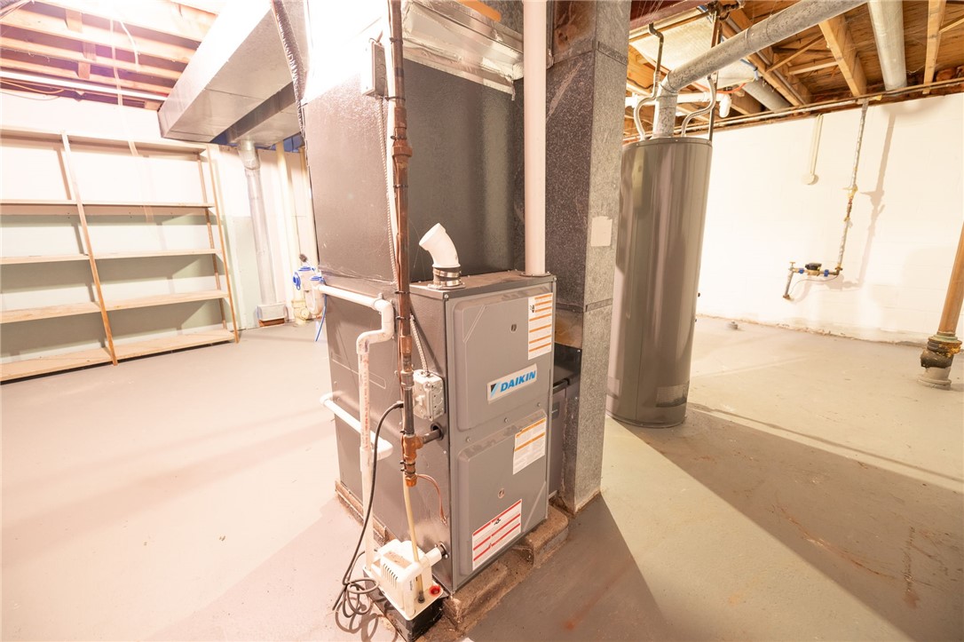 36 Round Hill Road Henrietta, NY 14467 - Photo 32 of 35