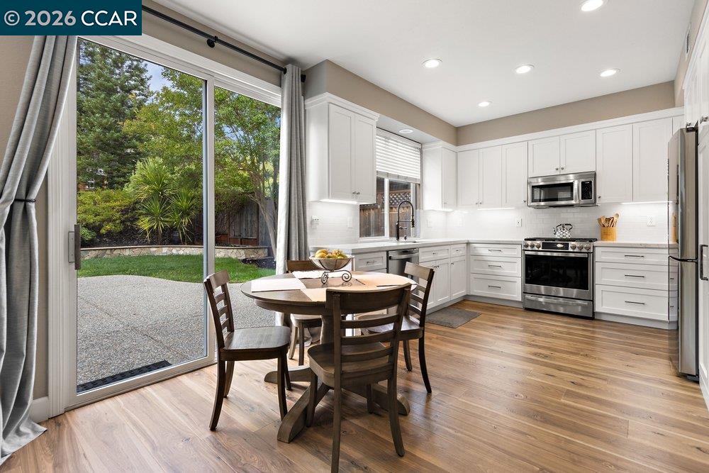 215 Azalea Lane San Ramon, CA 94582 - Photo 14 of 37