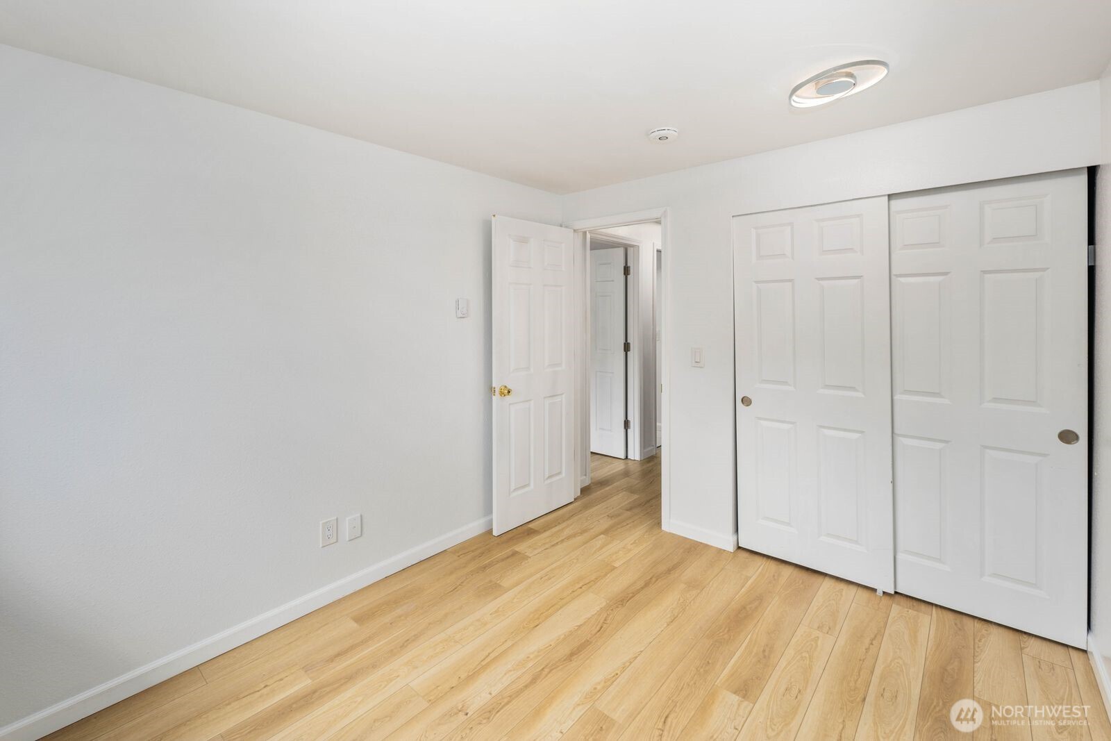 210 Southwest Clark Street, Unit A103 Issaquah, WA 98027 - Photo 28 of 35