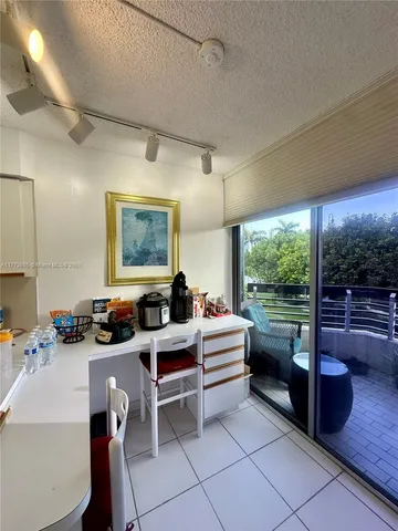 $2,900 | 19101 Mystic Pointe Drive, Unit 302, Aventura, FL 33180