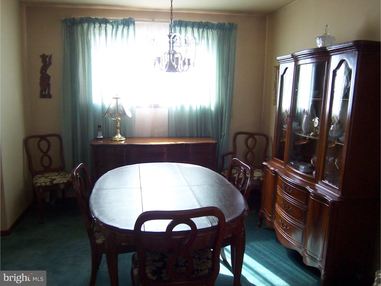 518 Schick Road Aston, PA 19014 - Photo 7 of 22 Dining Room