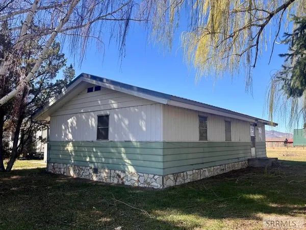 $225,000 | 1 West Ute Road, Salmon, ID 83467