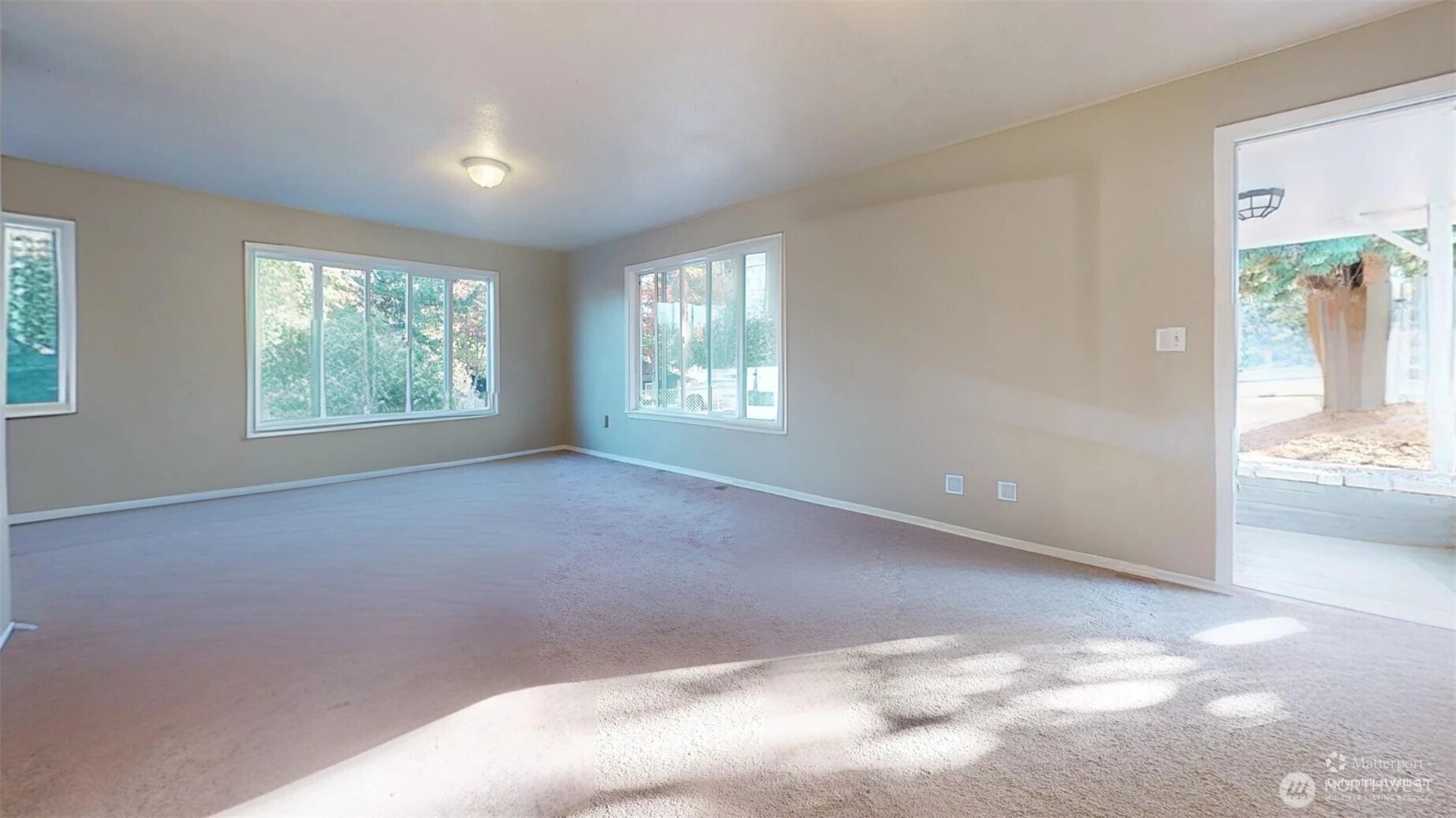 1104 Walnut Street Bremerton, WA 98310 - Photo 4 of 16 Gallery Image 4