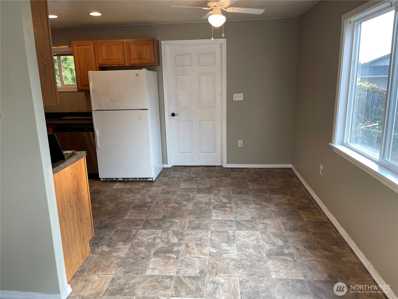 1104 Walnut Street Bremerton, WA 98310 - Photo 10 of 16 Gallery Image 10