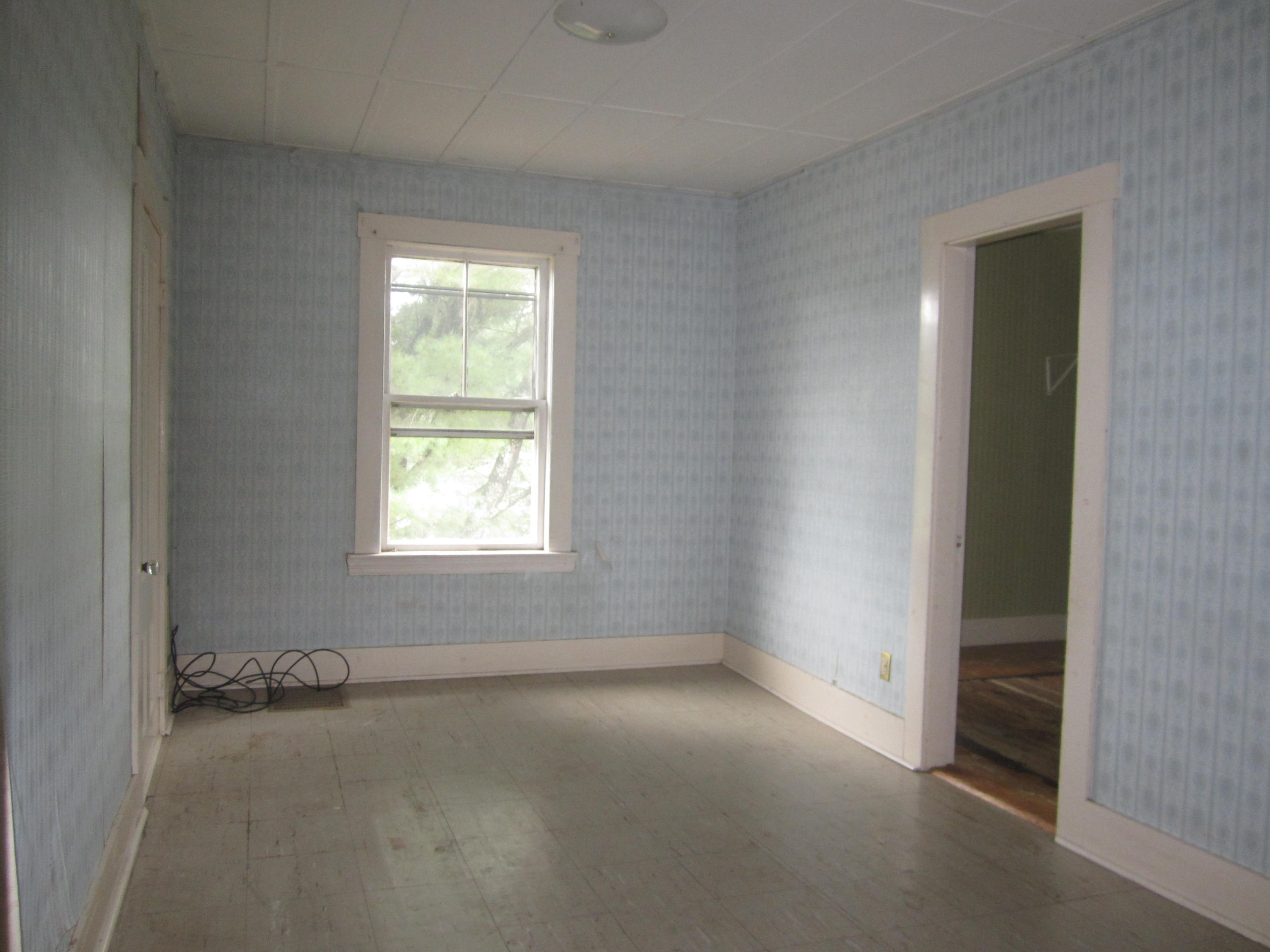 1635 Hotel Road Auburn, ME 04210 - Photo 8 of 17 IMG_0081