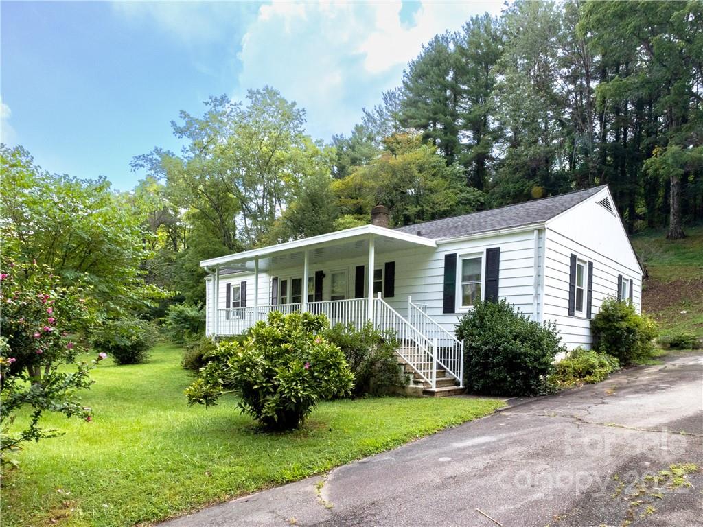 14 Spring Cove Road Asheville, NC 28804 - Photo 1 of 20 Gallery Image 1