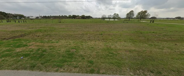 $299,999 | 34617 Owens Road, Hempstead, TX 77445