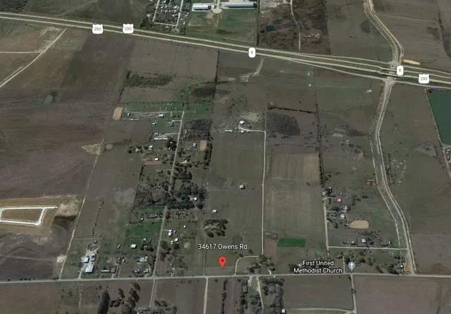 $299,999 | 34617 Owens Road, Hempstead, TX 77445