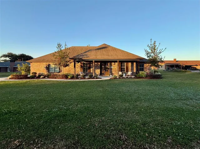 $2,300 | 3680 Lawrence Lane, Lake Charles, LA 70605