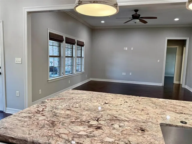 $2,300 | 3680 Lawrence Lane, Lake Charles, LA 70605