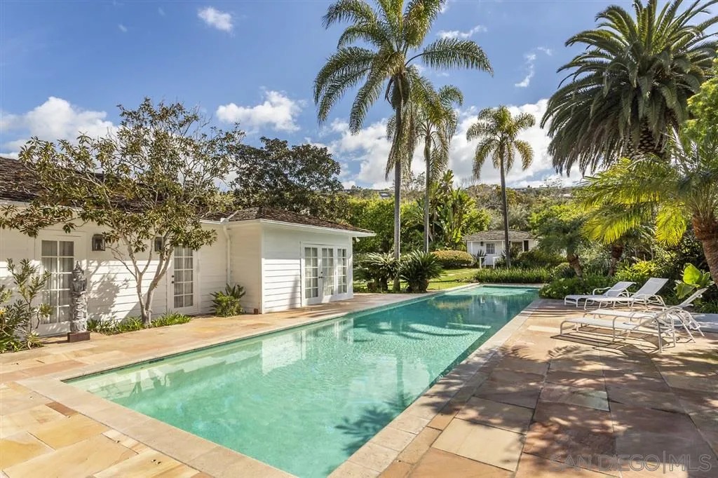 8317 La Jolla Shores Drive La Jolla, CA 92037 - Photo 20 of 25 a front view of house with yard and green space
