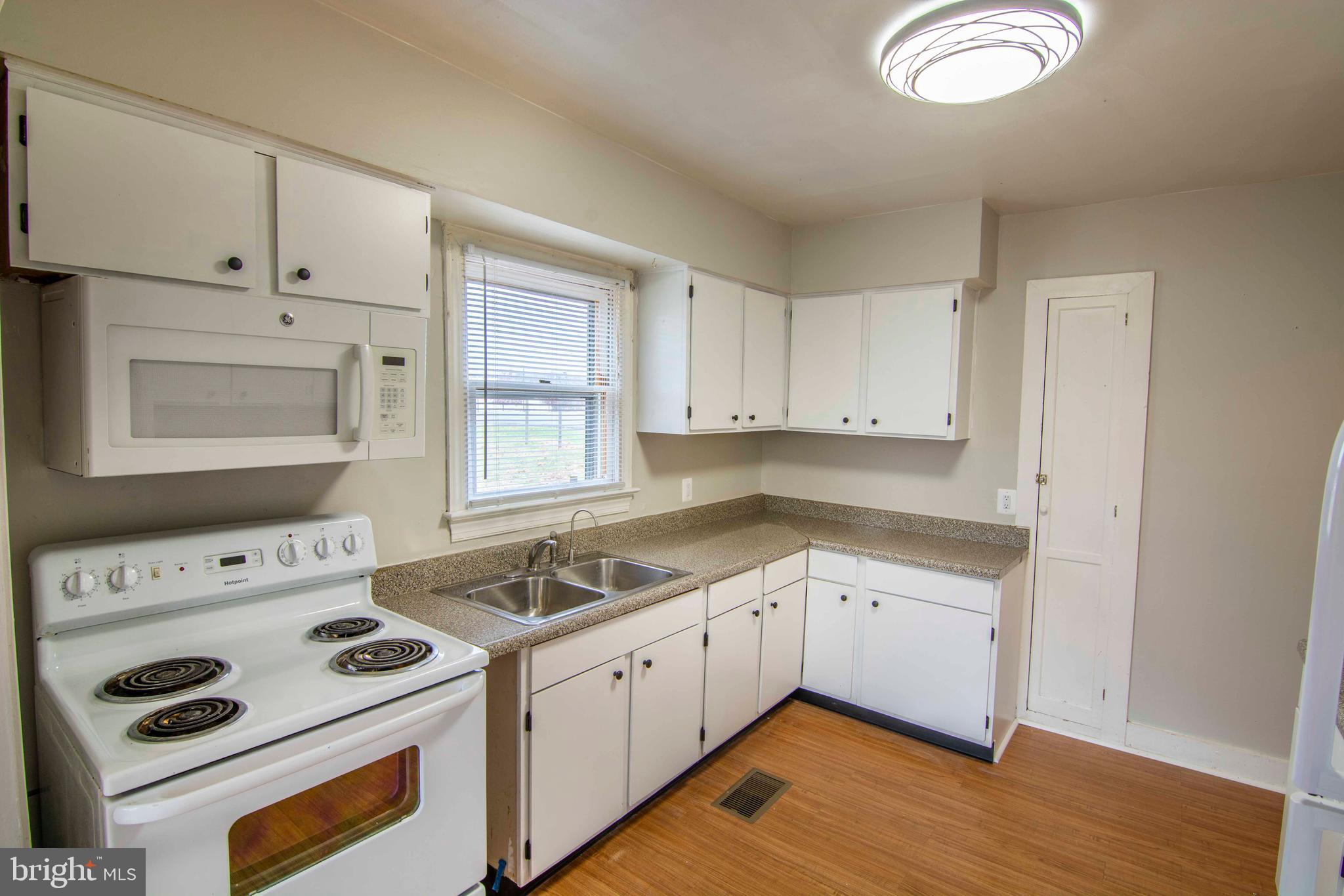 714 Crosby Road Front Royal, VA 22630 - Photo 13 of 35