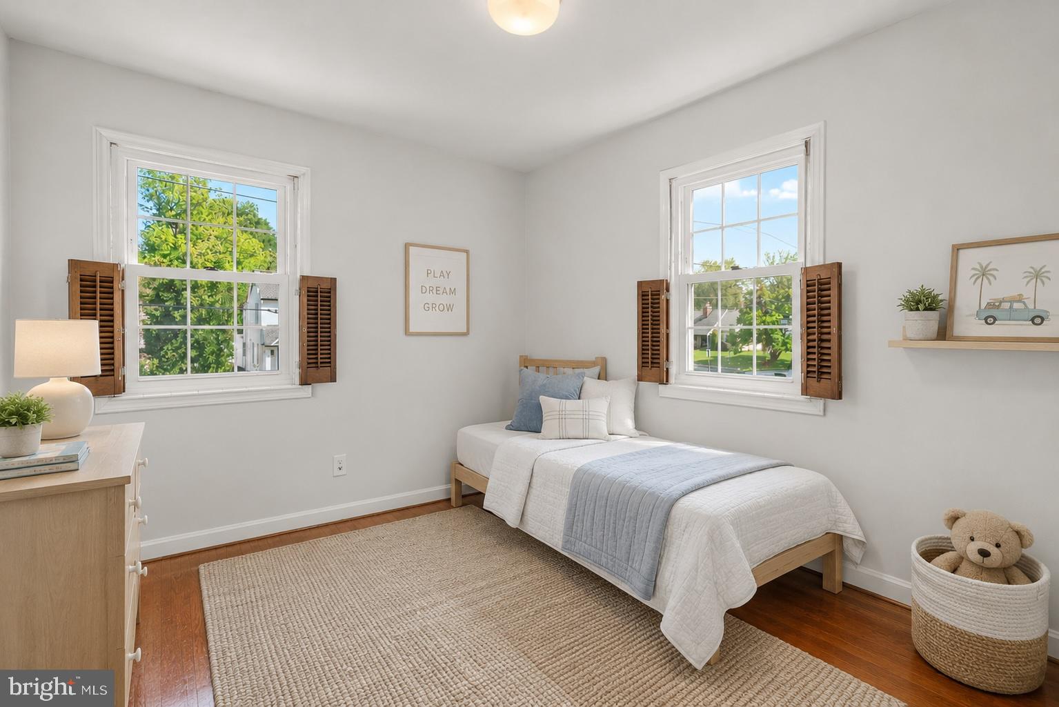 9807 Merwood Lane Silver Spring, MD 20901 - Photo 26 of 43 Bedroom 3 (virtual staging)
