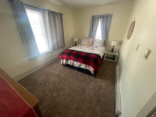 $499,000 | 4013 South Wayne Avenue, Fort Wayne, IN 46807