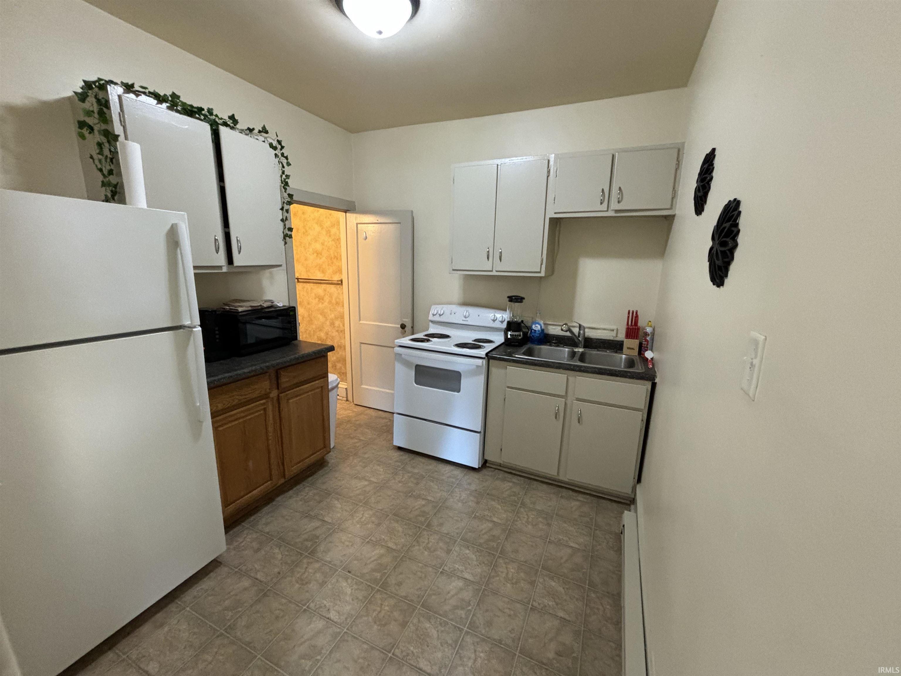 4013 South Wayne Avenue Fort Wayne, IN 46807 - Photo 18 of 26