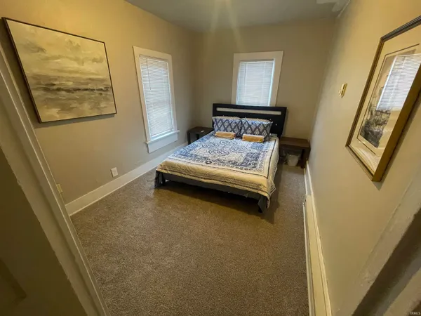 $499,000 | 4013 South Wayne Avenue, Fort Wayne, IN 46807