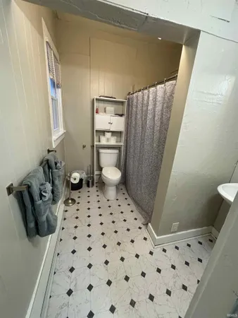 $499,000 | 4013 South Wayne Avenue, Fort Wayne, IN 46807