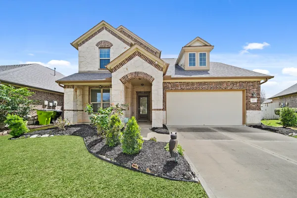 $379,000 | 322 Lake Rim Drive, Rosenberg, TX 77469
