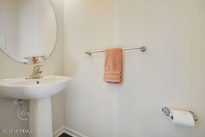 56 Iron Gate Road, Unit A Sicklerville, NJ 08081 - Photo 24 of 28 56 Iron Gate Road Sicklerville-small-026